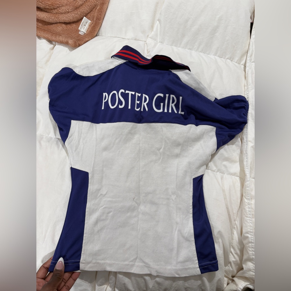 POSTER GIRL Navy and White Wag Top